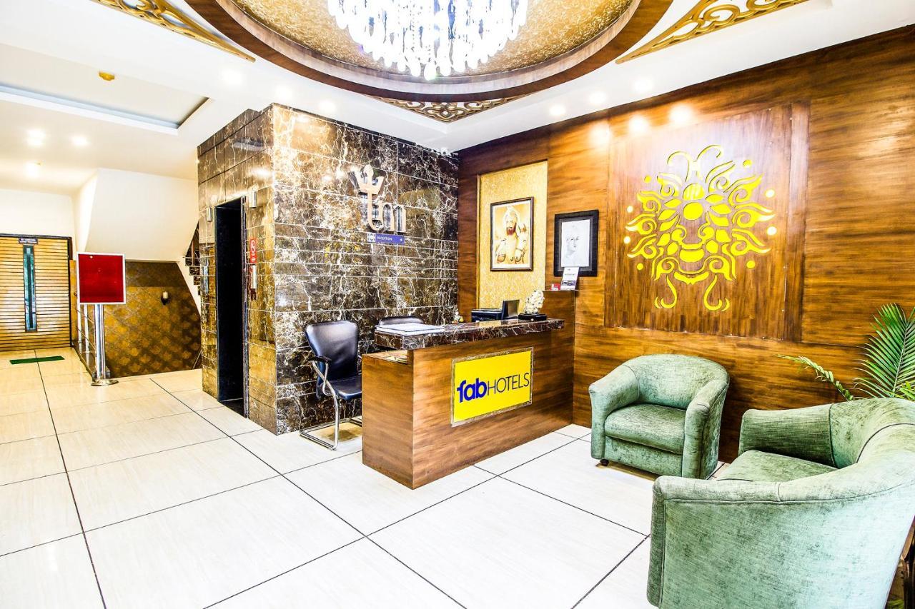 Fabhotel Le Monarque Chandīgarh Dış mekan fotoğraf