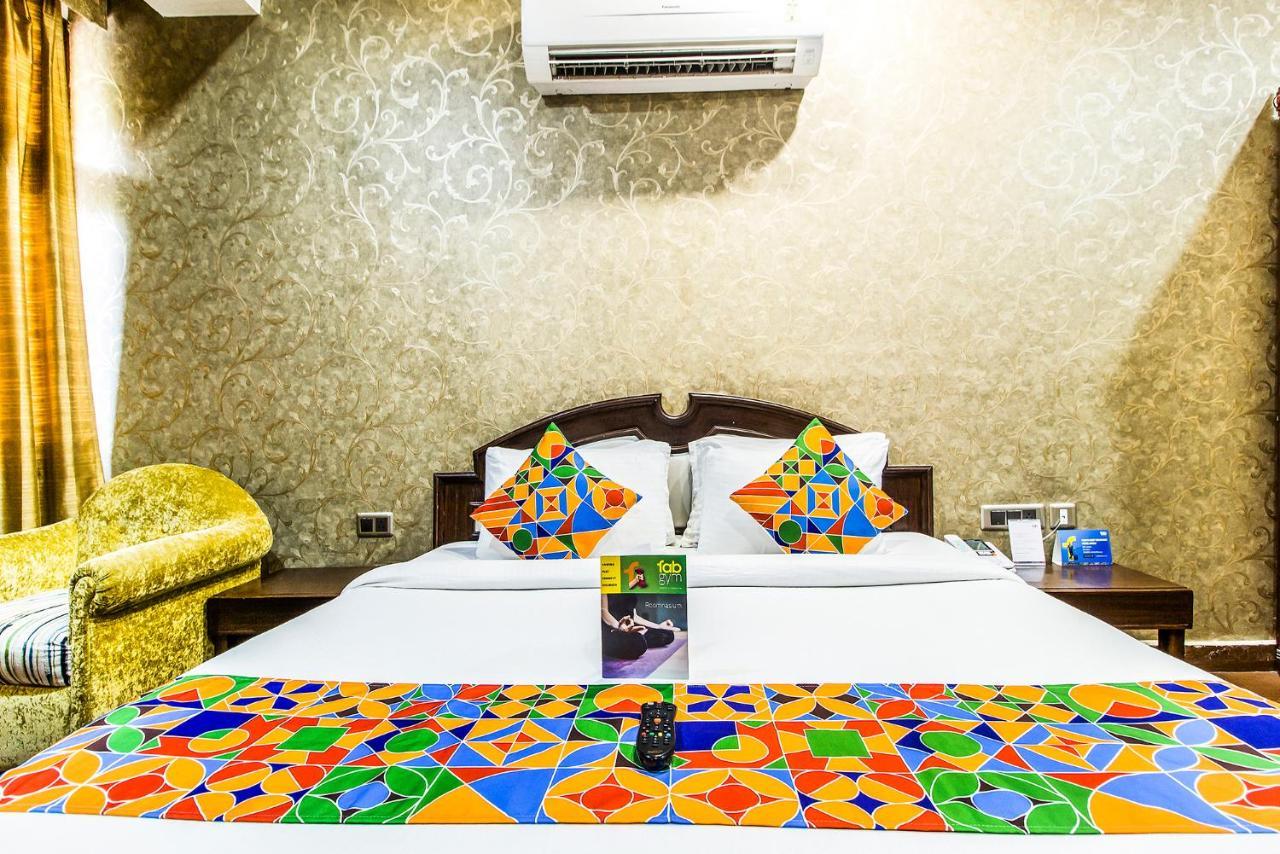 Fabhotel Le Monarque Chandīgarh Dış mekan fotoğraf